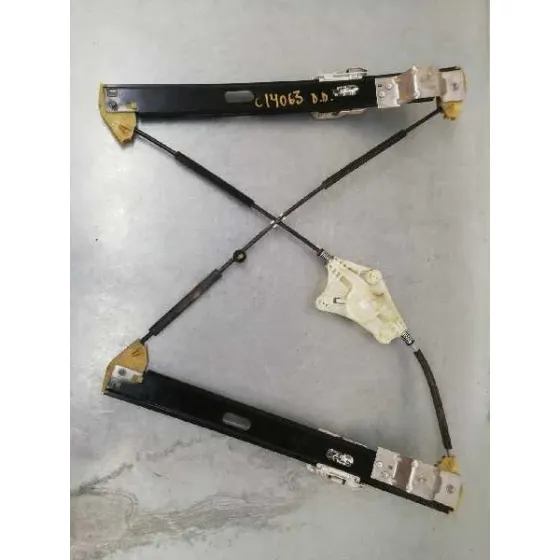 Elevalunas Delantero Derecho para Seat Leon St (5F8)