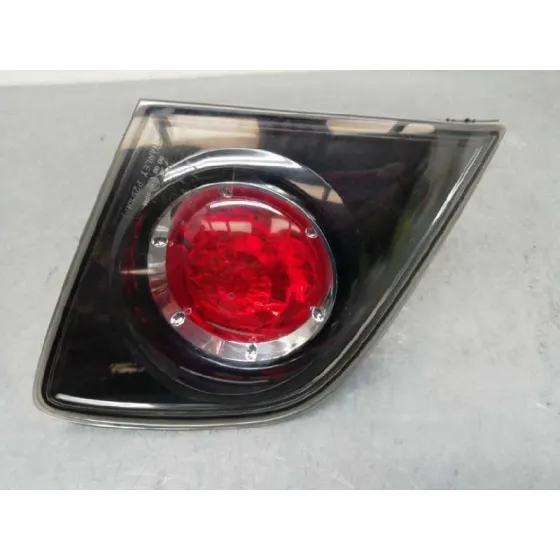 Piloto Trasero Izquierdo Interior para Mazda 3 Berlina (Bk)