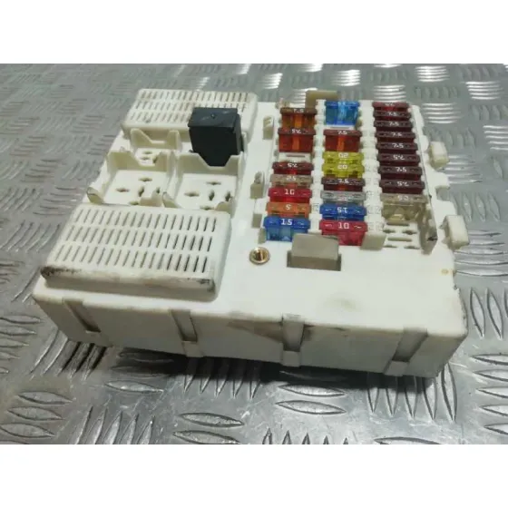 Caja Reles / Fusibles para Ford Transit Connect (Tc7)