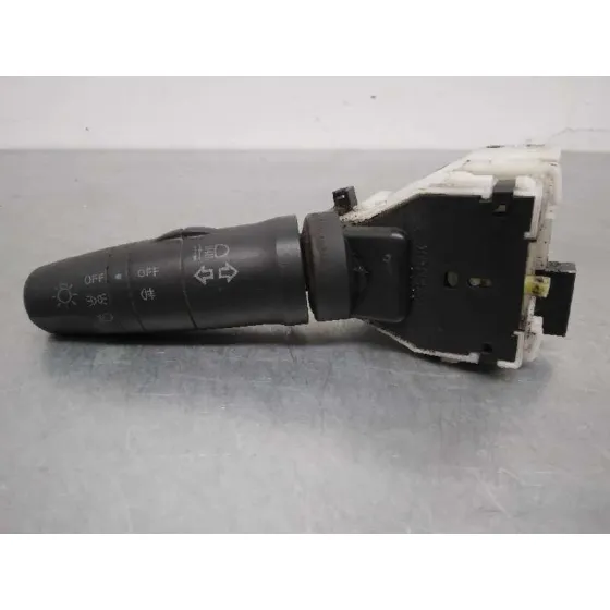 Mando Luces para Nissan Cabstar ->09.06