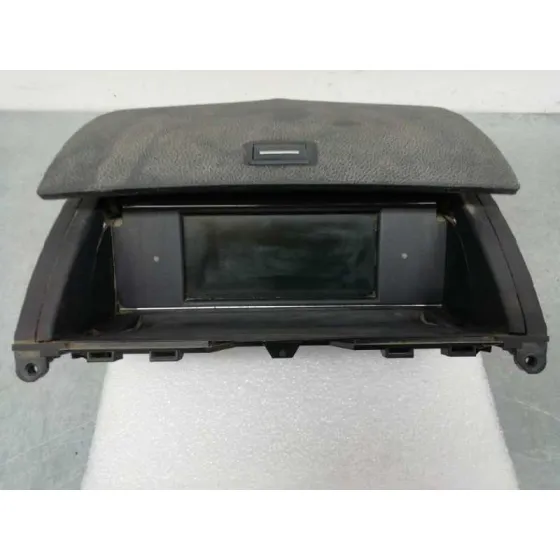 Pantalla Multifuncion para Mercedes-Benz Clase C (W204) Berlina