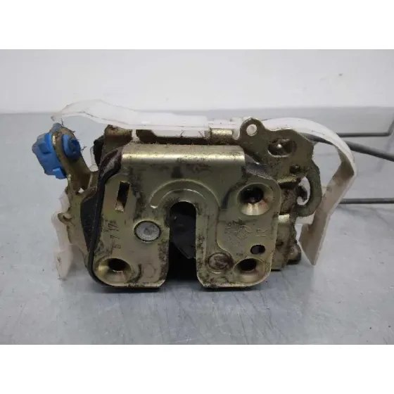 Cerradura Puerta Delantera Derecha para Nissan Cabstar ->09.06