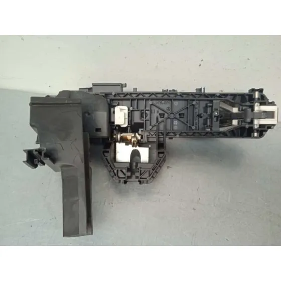 Maneta Exterior Delantera Izquierda para Mercedes-Benz Clase B (W246)