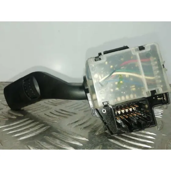 Mando Limpia para Ford Focus Berlina (Cap)