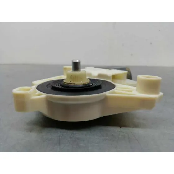 Motor Elevalunas Delantero Derecho para Mercedes-Benz Clase B (W246)