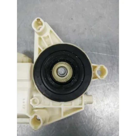 Motor Elevalunas Delantero Derecho para Mercedes-Benz Clase B (W246)