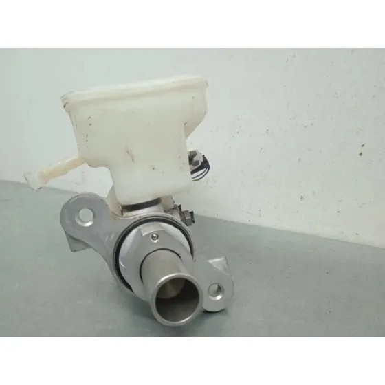 Bomba Freno para Mercedes-Benz Clase Gla (W156)
