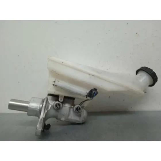 Bomba Freno para Mercedes-Benz Clase Gla (W156)