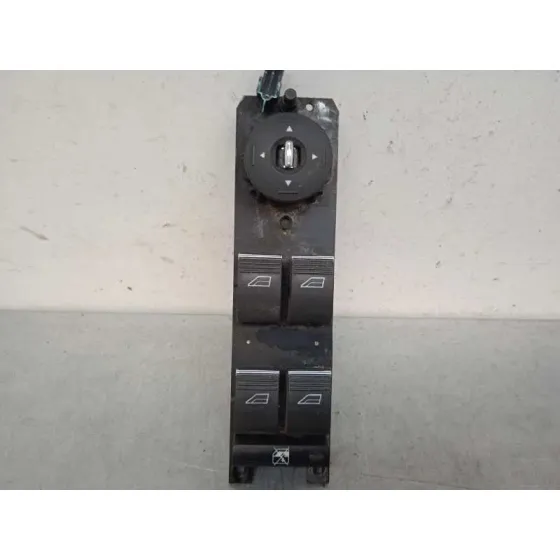 Mando Elevalunas Delantero Izquierdo para Ford C-Max