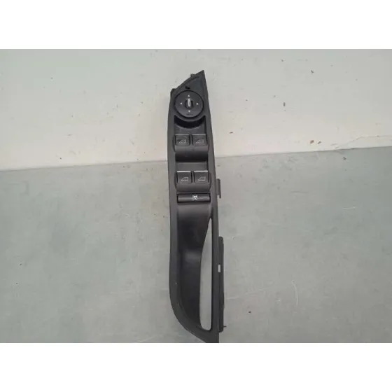 Mando Elevalunas Delantero Izquierdo para Ford Focus Lim. (Cb8)