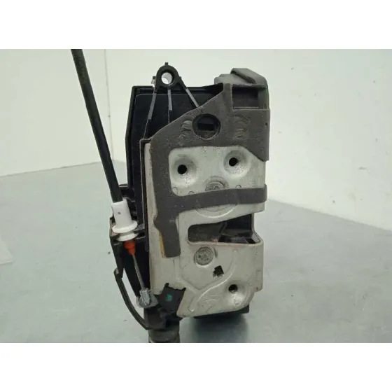 Cerradura Puerta Trasera Izquierda para Ford Focus Lim. (Cb8)