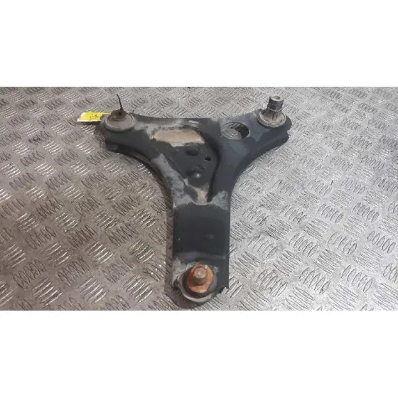 Soporte Brazo Suspension Delantero Derecho para Smart Forfour
