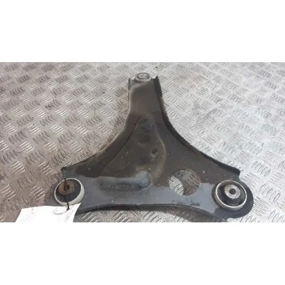 Soporte Brazo Suspension Delantero Derecho para Smart Forfour