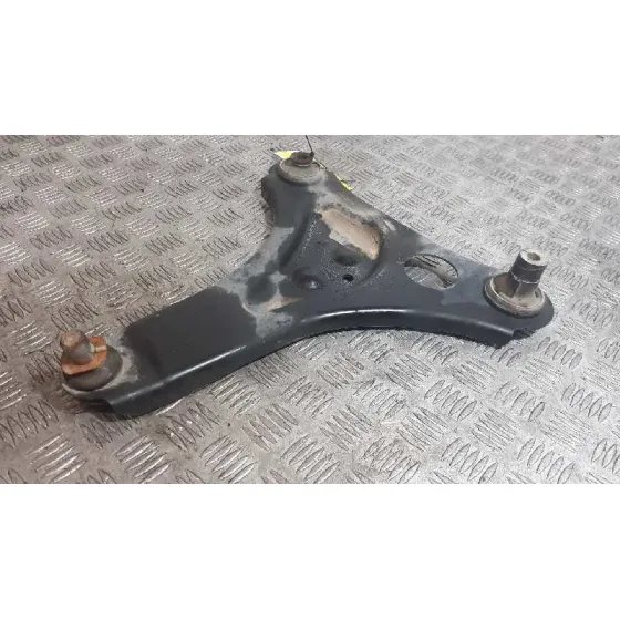 Soporte Brazo Suspension Delantero Derecho para Smart Forfour