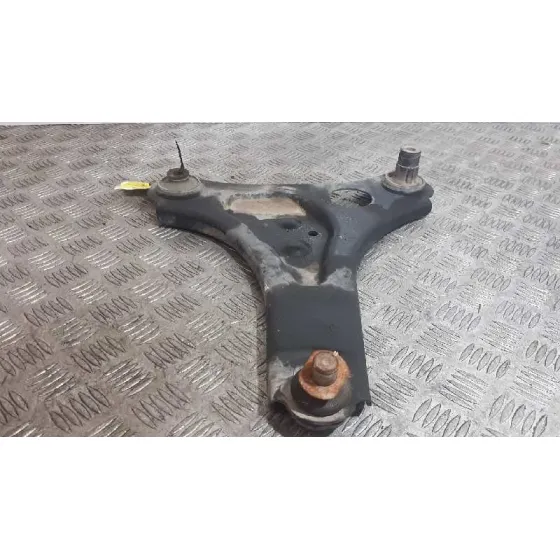 Soporte Brazo Suspension Delantero Derecho para Smart Forfour