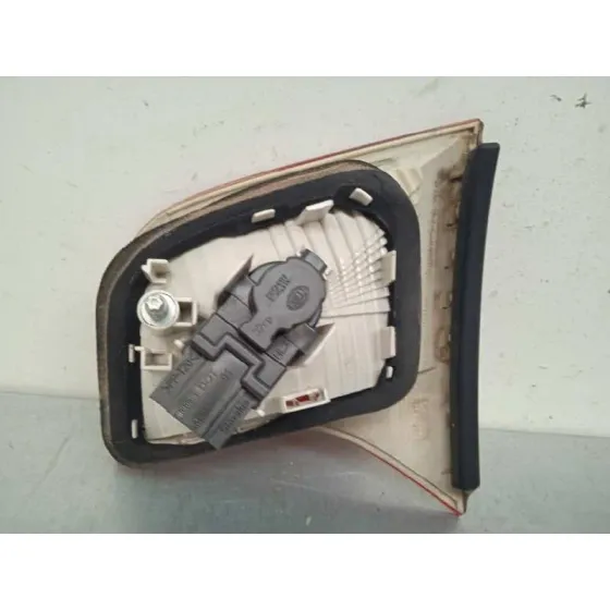 Piloto Trasero Izquierdo Interior para Audi A4 Berlina (8E)