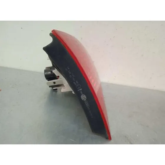 Piloto Trasero Izquierdo Interior para Audi A4 Berlina (8E)