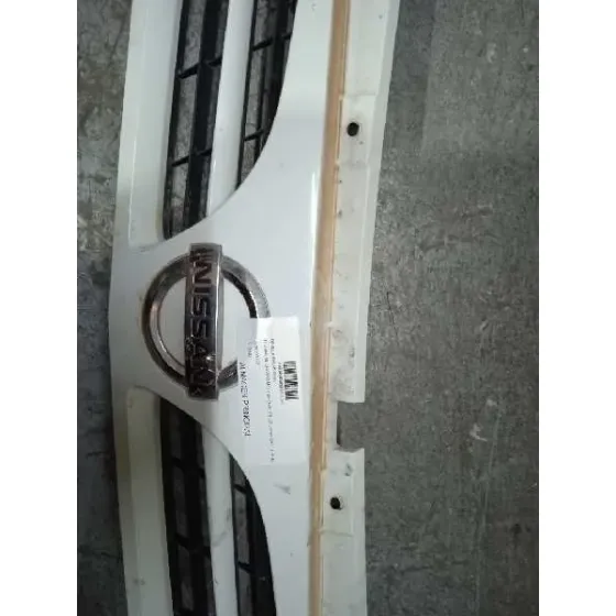 Rejilla Delantera para Nissan Interstar Mod. 04 (X70)