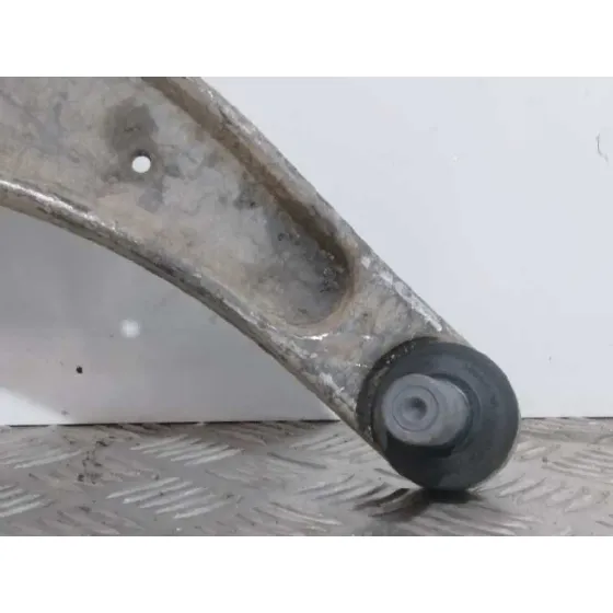 Brazo Suspension Inferior Delantero Derecho para Saab 9-5 Lim. (03. 2010->)