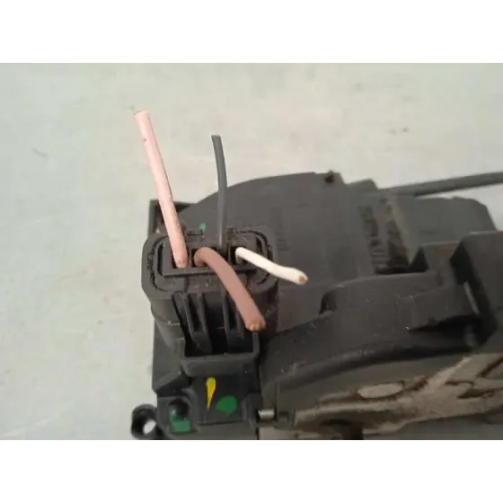 Cerradura Puerta Trasera Derecha para Renault Clio Iii