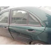 Puerta Trasera Izquierda para Mercedes-Benz Clase C (W203) Berlina