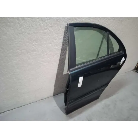 Puerta Trasera Izquierda para Mercedes-Benz Clase C (W203) Berlina