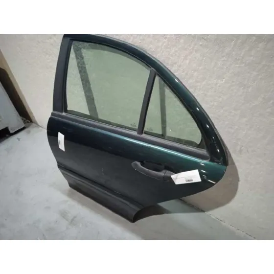 Puerta Trasera Izquierda para Mercedes-Benz Clase C (W203) Berlina