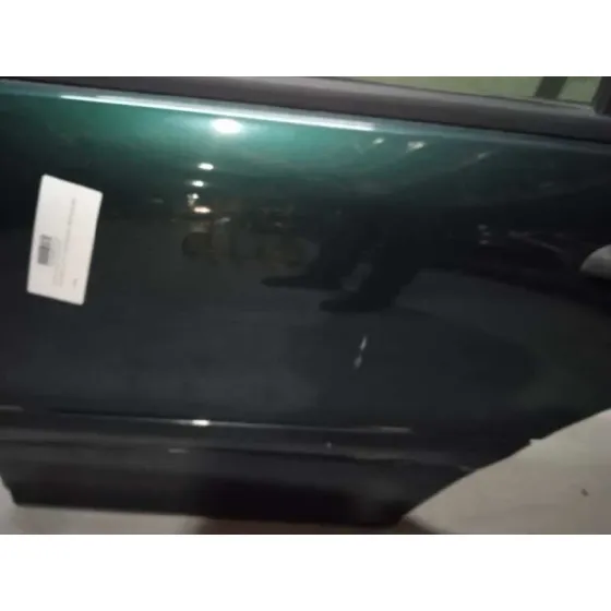 Puerta Trasera Izquierda para Mercedes-Benz Clase C (W203) Berlina