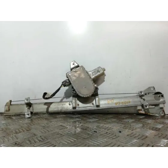 Elevalunas Delantero Derecho para Mitsubishi Montero (V60/V70)