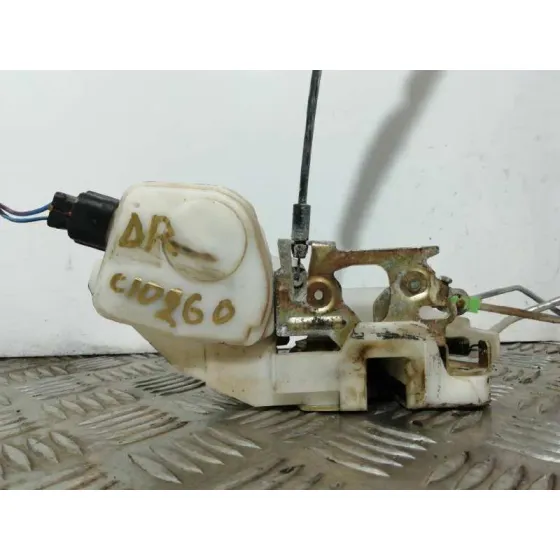 Cerradura Puerta Delantera Derecha para Mitsubishi Montero (V60/V70)