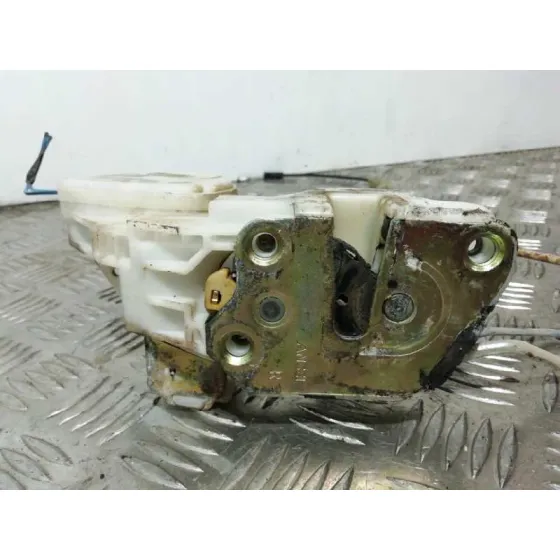 Cerradura Puerta Delantera Derecha para Mitsubishi Montero (V60/V70)