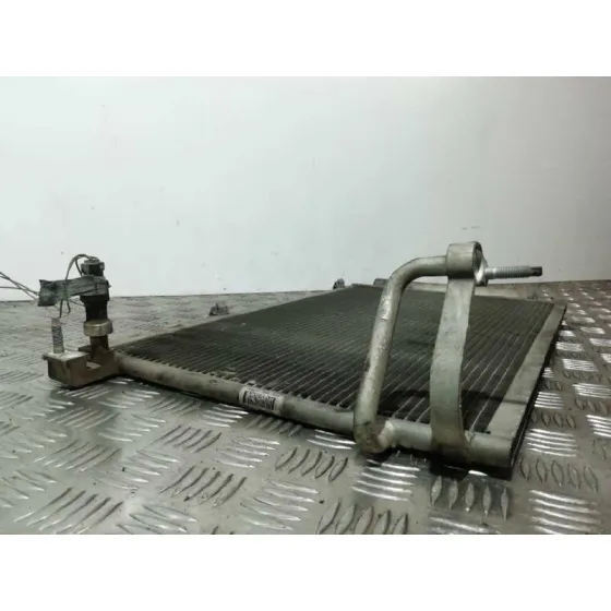 Condensador / Radiador Aire Acondicionado para Ford Fiesta (Cb1)