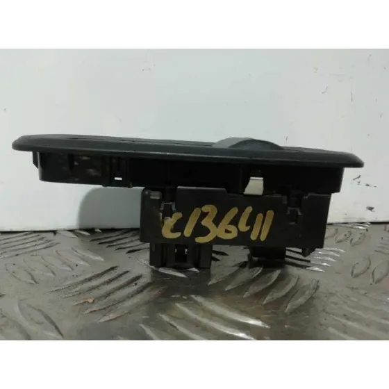 Mando Elevalunas Delantero Izquierdo para Ford Fiesta (Cb1)