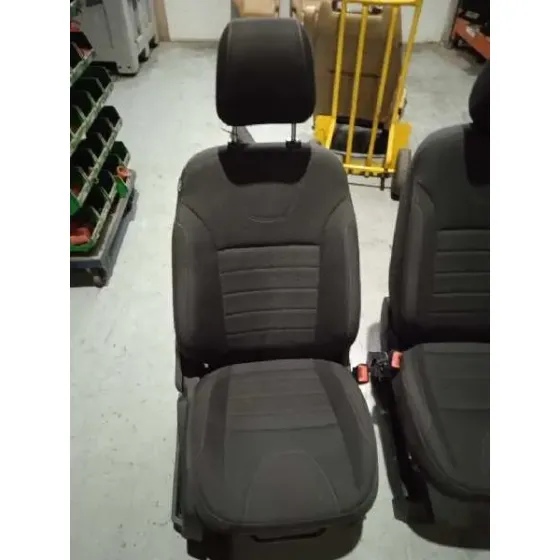 Juego Asientos Completo para Ford Kuga (Cbs)