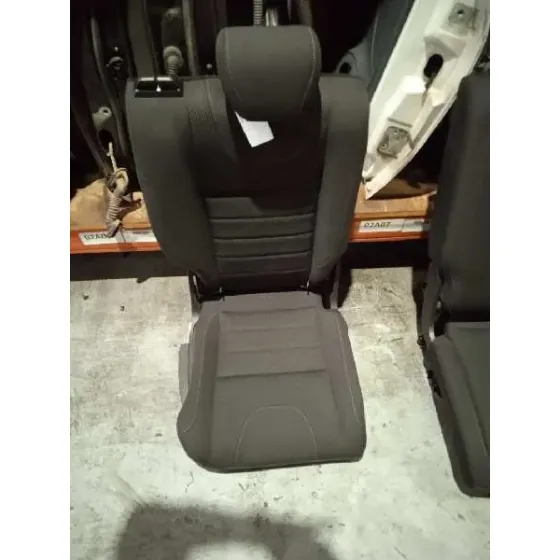 Juego Asientos Completo para Ford Kuga (Cbs)