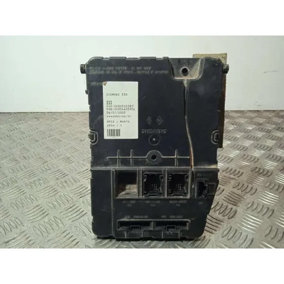 Caja Reles / Fusibles para Renault Megane Ii Berlina 5P