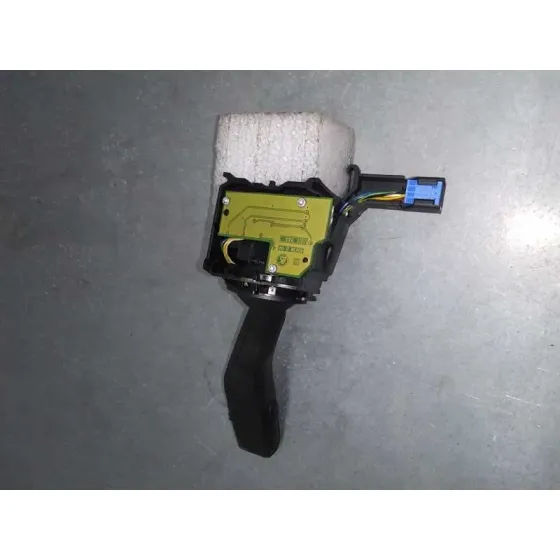 Mando Limpia para Volkswagen Golf V Berlina (1K1)