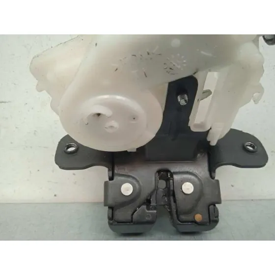 Cerradura Maletero / Porton para Toyota Auris