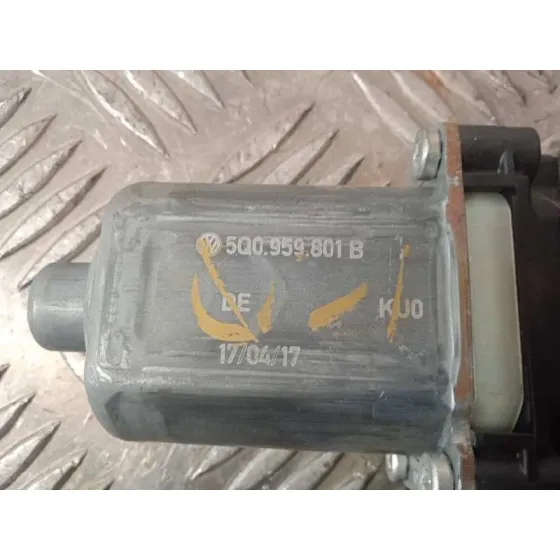 Motor Elevalunas Delantero Izquierdo para Seat Leon St (5F8)