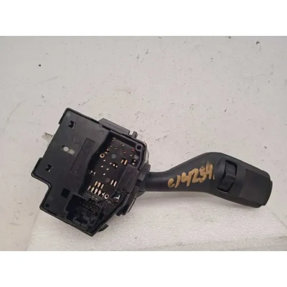 Mando Intermitentes para Ford Focus Berlina (Cap)
