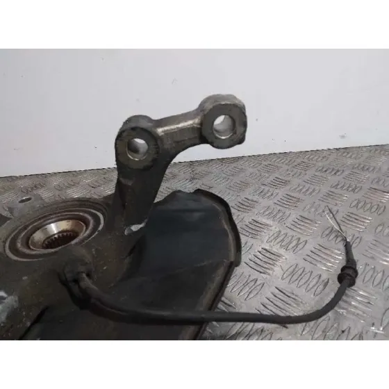 Mangueta Delantera Izquierda para Mercedes-Benz Clase A (W169)