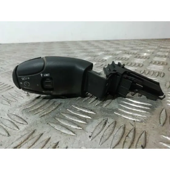 Mando Volante para Peugeot 208