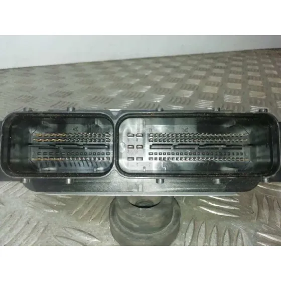 Centralita Motor Uce para Volkswagen Polo (6C1)
