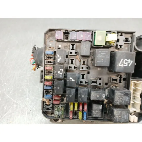 Caja Reles / Fusibles para Mitsubishi Outlander (Cw0)
