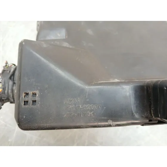 Caja Reles / Fusibles para Mitsubishi Outlander (Cw0)