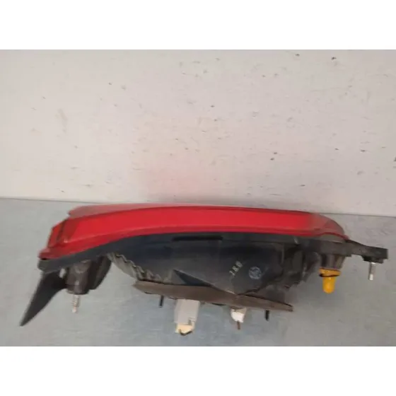 Piloto Trasero Derecho Interior para Subaru Legacy Kombi/Outback B14