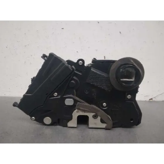 Cerradura Puerta Delantera Derecha para Toyota Prius (Nhw20)