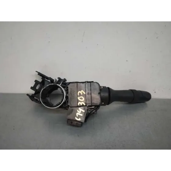 Mando Luces para Toyota Prius (Nhw20)
