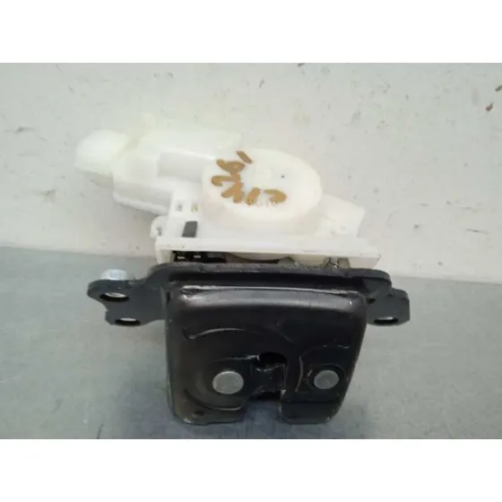 Cerradura Maletero / Porton para Toyota Corolla Touring Sports (E21)