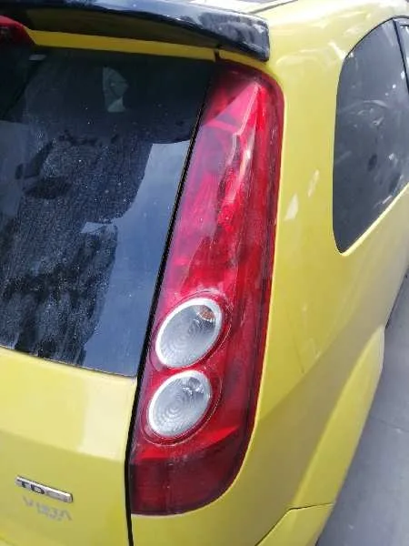 Piloto Trasero Derecho para Ford Fiesta (Cbk)